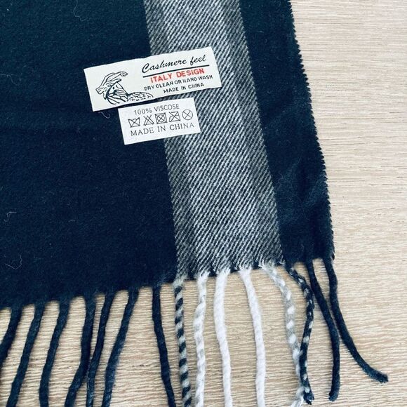 Soft Cashmere Feel Plaid Winter Scarf - Picture 3 of 3